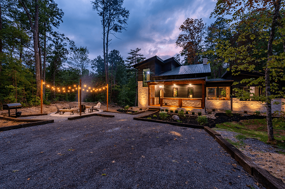 ThunderSplash Gatlinburg - Luxe Living STR Properties