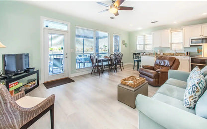 16B ShoreThing Destin - Luxe Living STR Properties