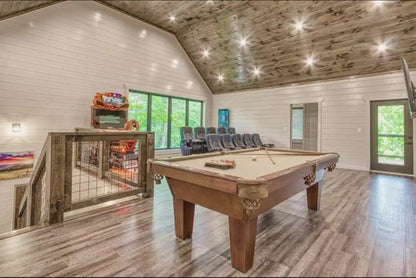 Swimming in the Smokies Gatlinburg - Luxe Living STR Properties