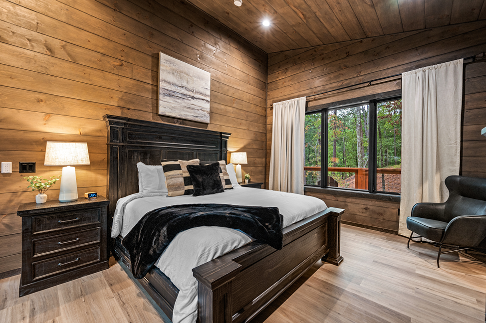 ThunderSplash Gatlinburg - Luxe Living STR Properties