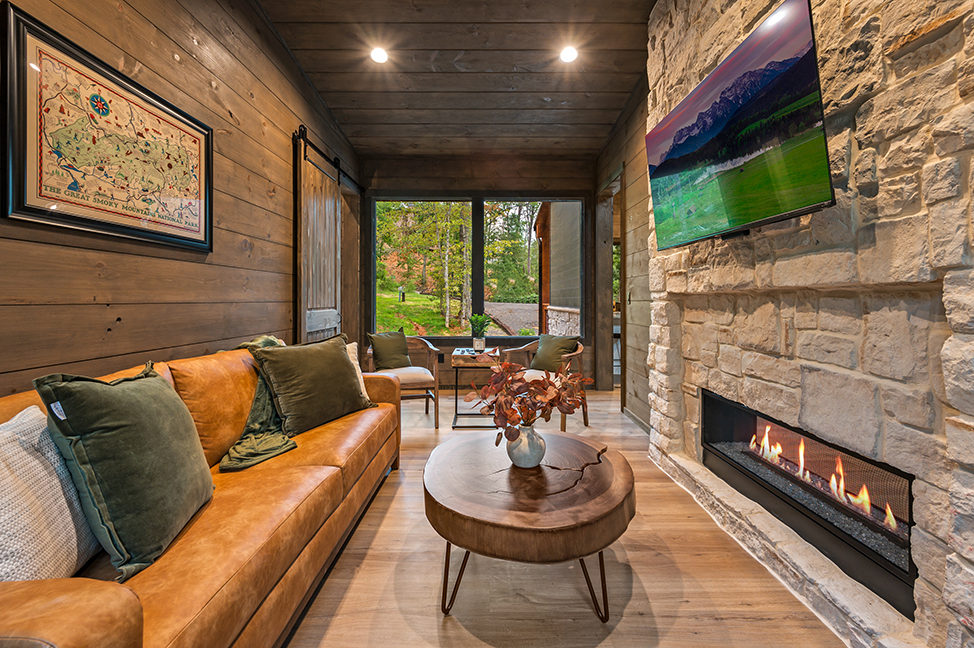 ThunderSplash Gatlinburg - Luxe Living STR Properties