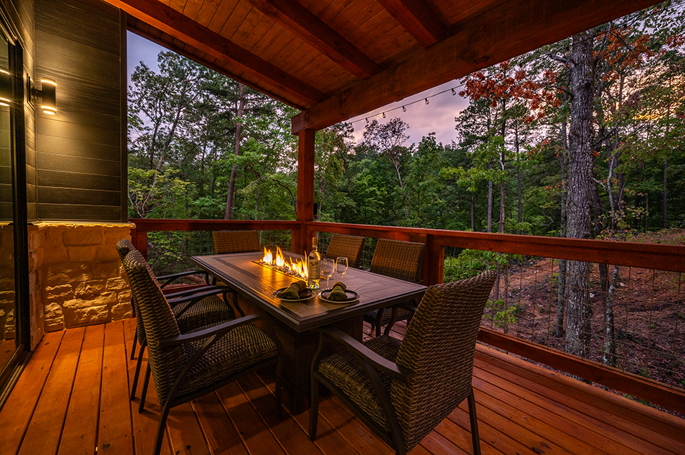 ThunderSplash Gatlinburg - Luxe Living STR Properties